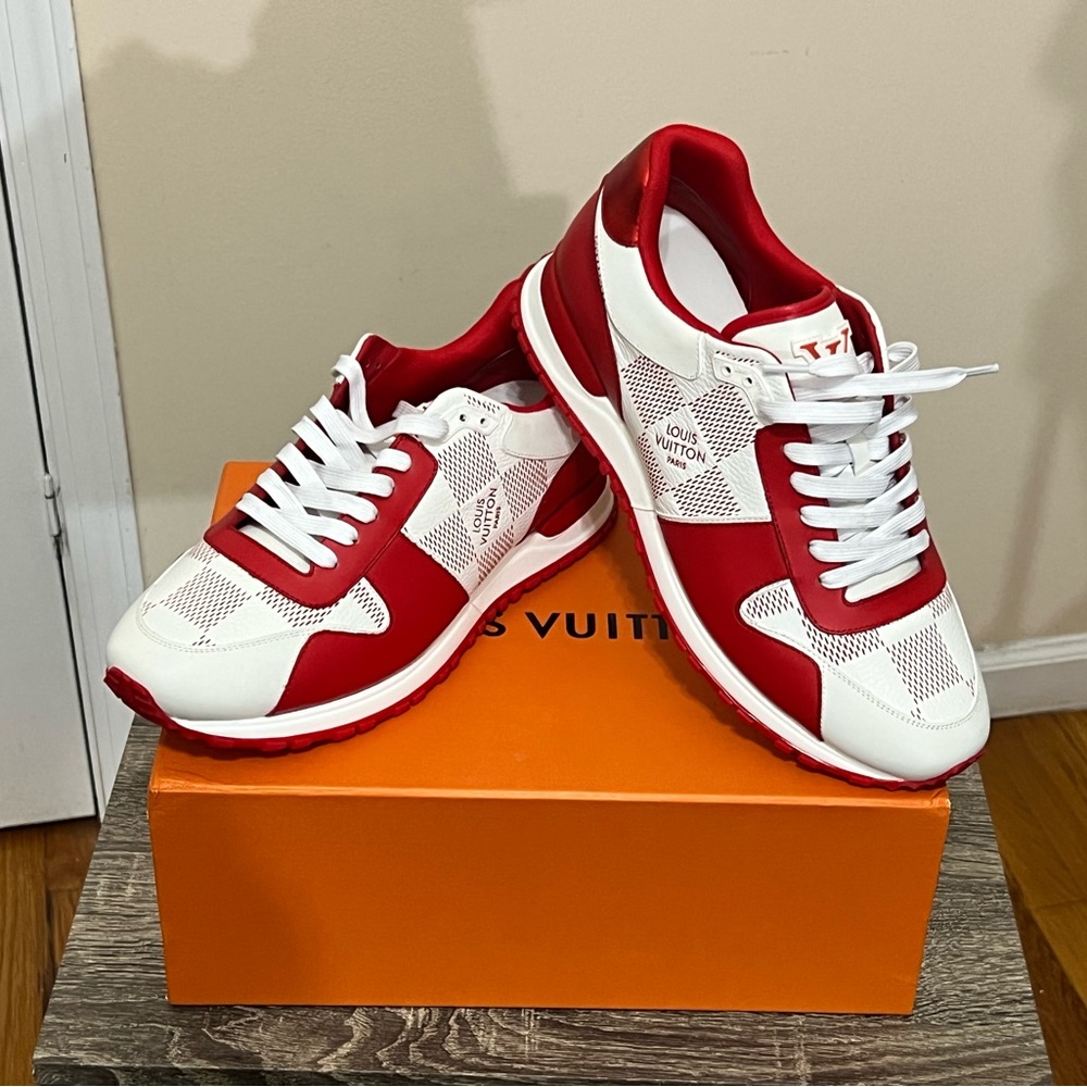 NWT Louis Vuitton Run Away Sneakers